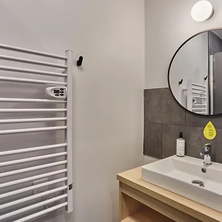 Odalys - Arenes - Palais Des Congres 4* Ним