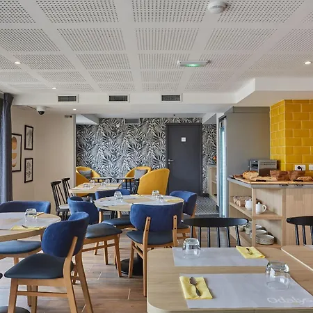 Odalys - Arenes - Palais Des Congres 4* Ним