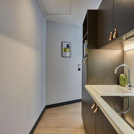 Odalys - Arenes - Palais Des Congres 4*