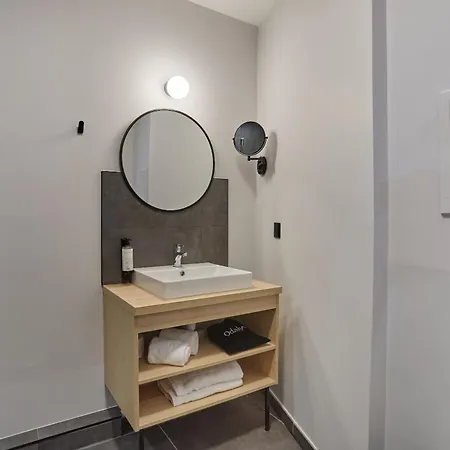 Odalys - Arenes - Palais Des Congres 4* Ним