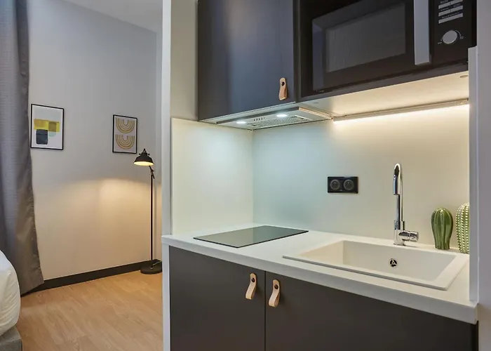 Odalys - Arènes - Palais Des Congrès Appart hôtel 4*