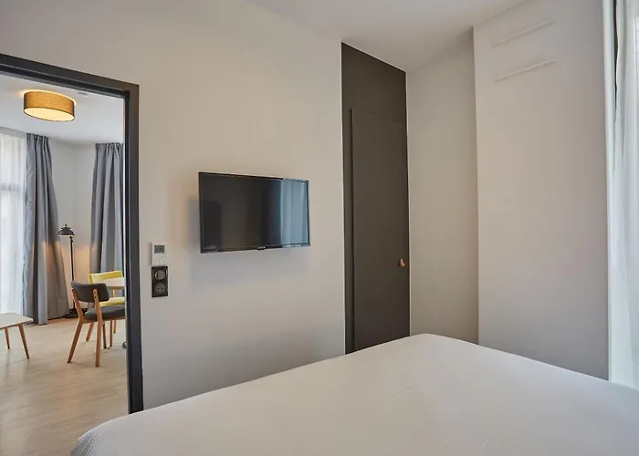 Odalys - Arenes - Palais Des Congres 4*