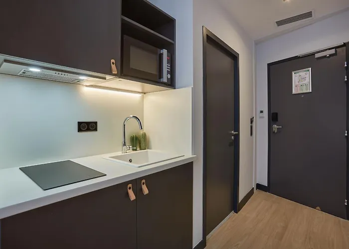 Odalys - Arenes - Palais Des Congres Aparthotel 4*